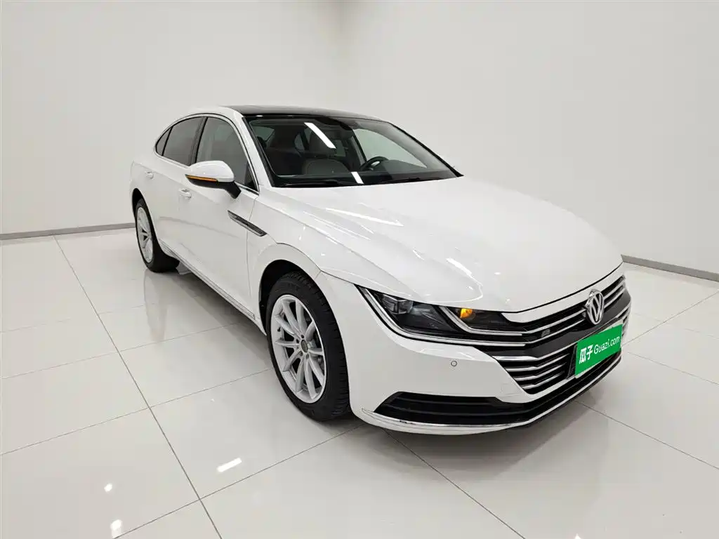 Volkswagen FAW-Volkswagen CC 2019 330TSI Elegance Edition China VI фото 4