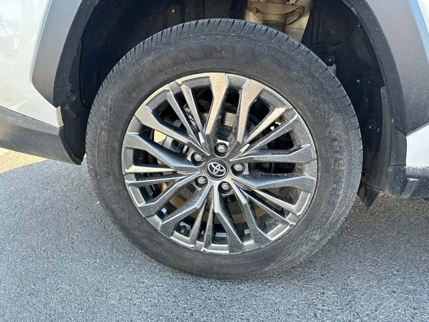 Toyota Wildlander 2024 2.0L CVT 2WD Luxury PLUS Edition фото 16