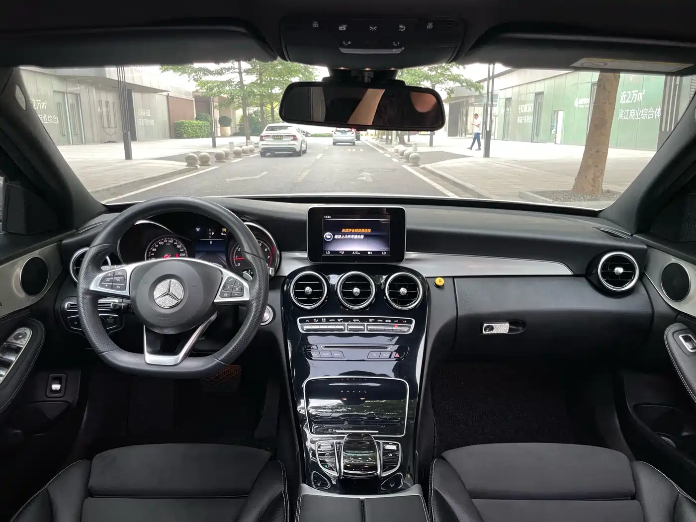 Mercedes-Benz C-Class 2017 Facelift C 200 Sport Edition фото 11