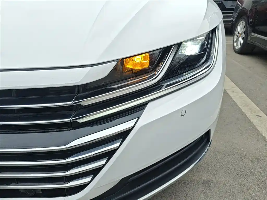 Volkswagen FAW-Volkswagen CC 2019 330TSI Elegance Edition China VI фото 24
