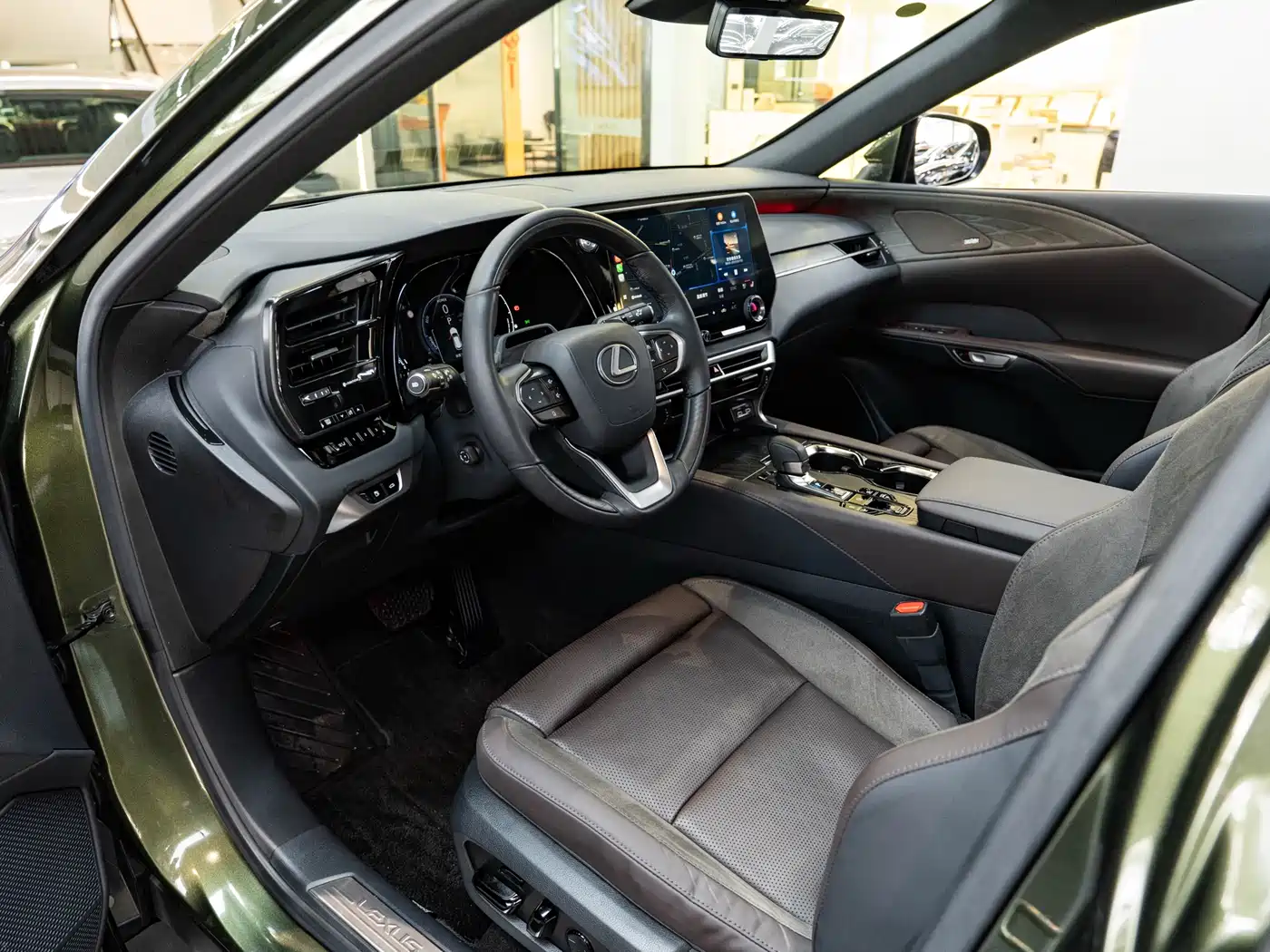 Lexus RX New Energy 2023 450h+ 4WD Enjoyment фото 9