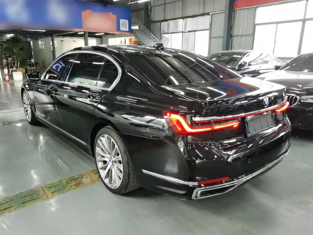 BMW 7 Series 2019 Facelift 740Li Leading Luxury Package фото 5