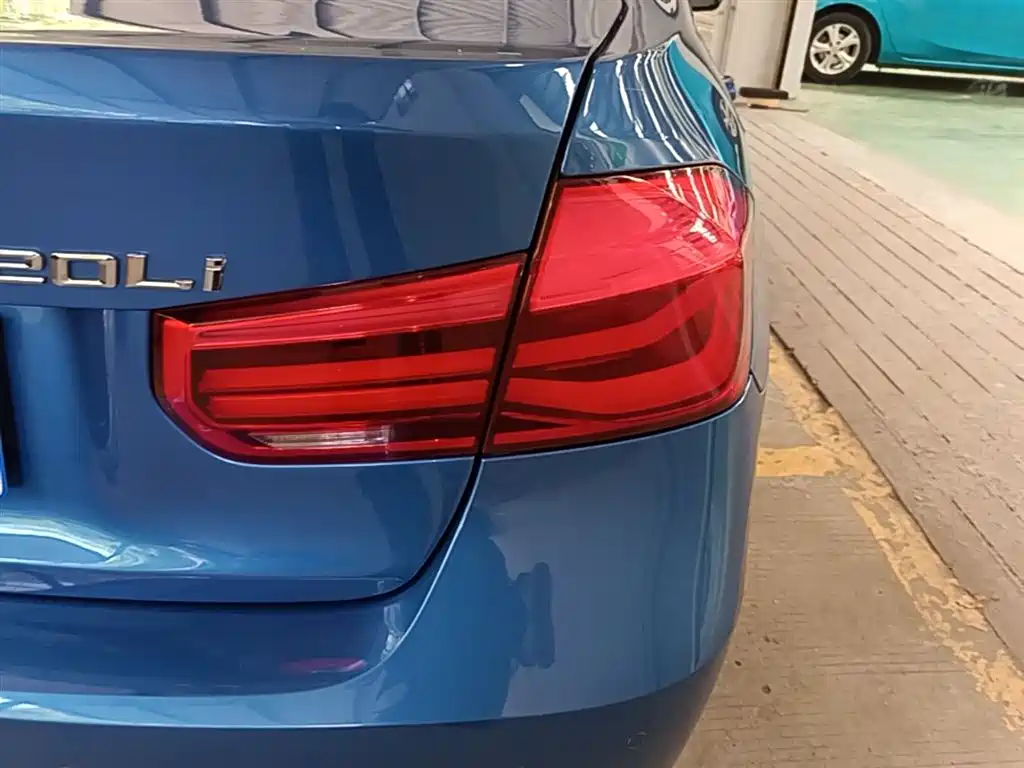 BMW 3 Series 2017 320Li M Sport фото 8