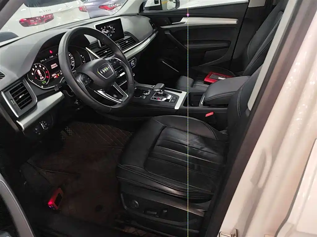 Audi Q5L 2020 45 TFSI Exclusive Fashion фото 15