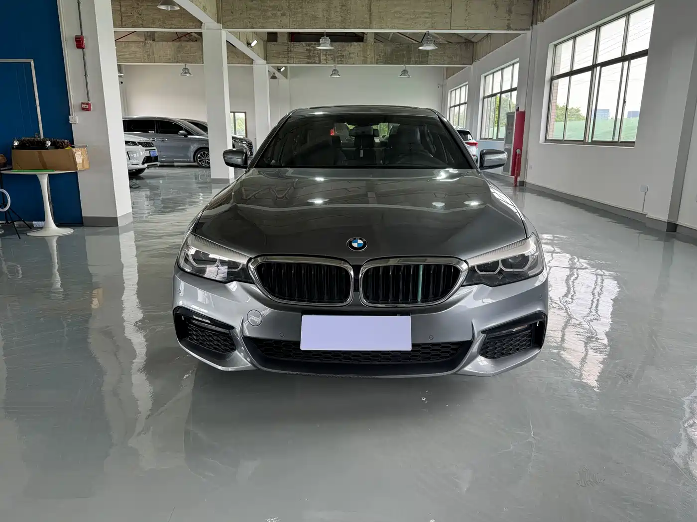 BMW 5 Series (Import) 2019 525i M Sport Package фото 2