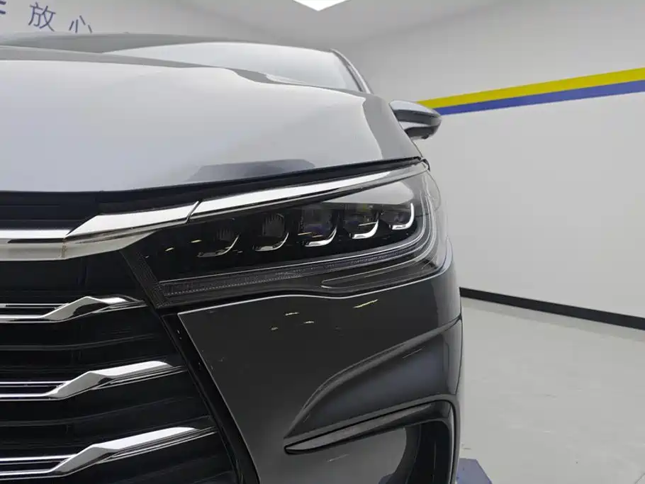 BYD Song MAX New Energy 2023 2022 DM-i 105KM Flagship Model