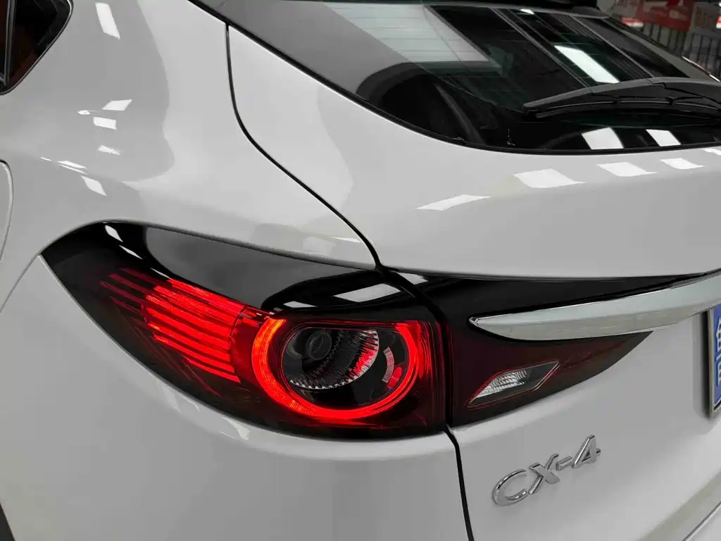 Mazda CX-4 2023 2021 2.0L Auto FWD Skyactiv Vitality Edition