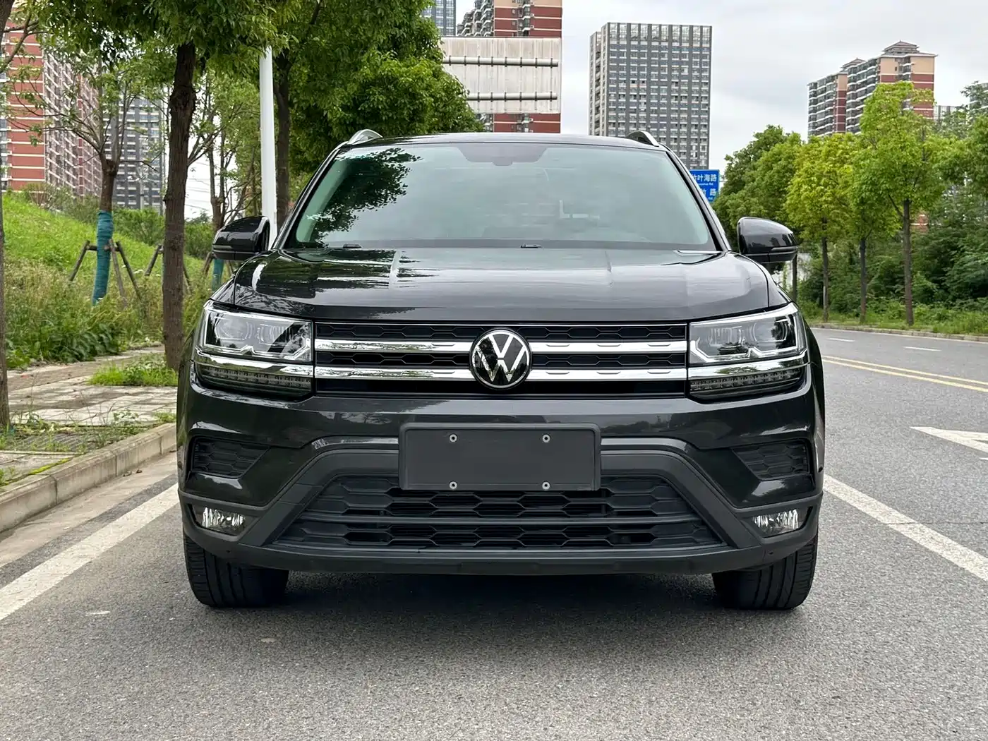 Volkswagen Tharu 2022 280TSI FWD Luxury Edition фото 2