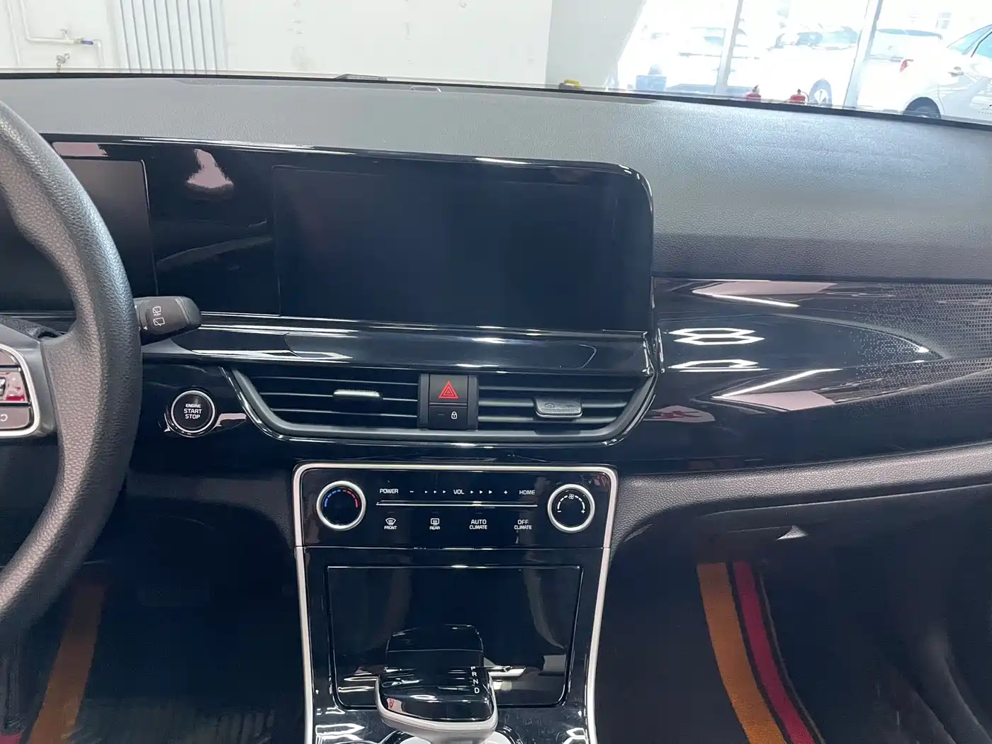 Kia Seltos 2023 1.5L CVT Luxury Edition фото 11