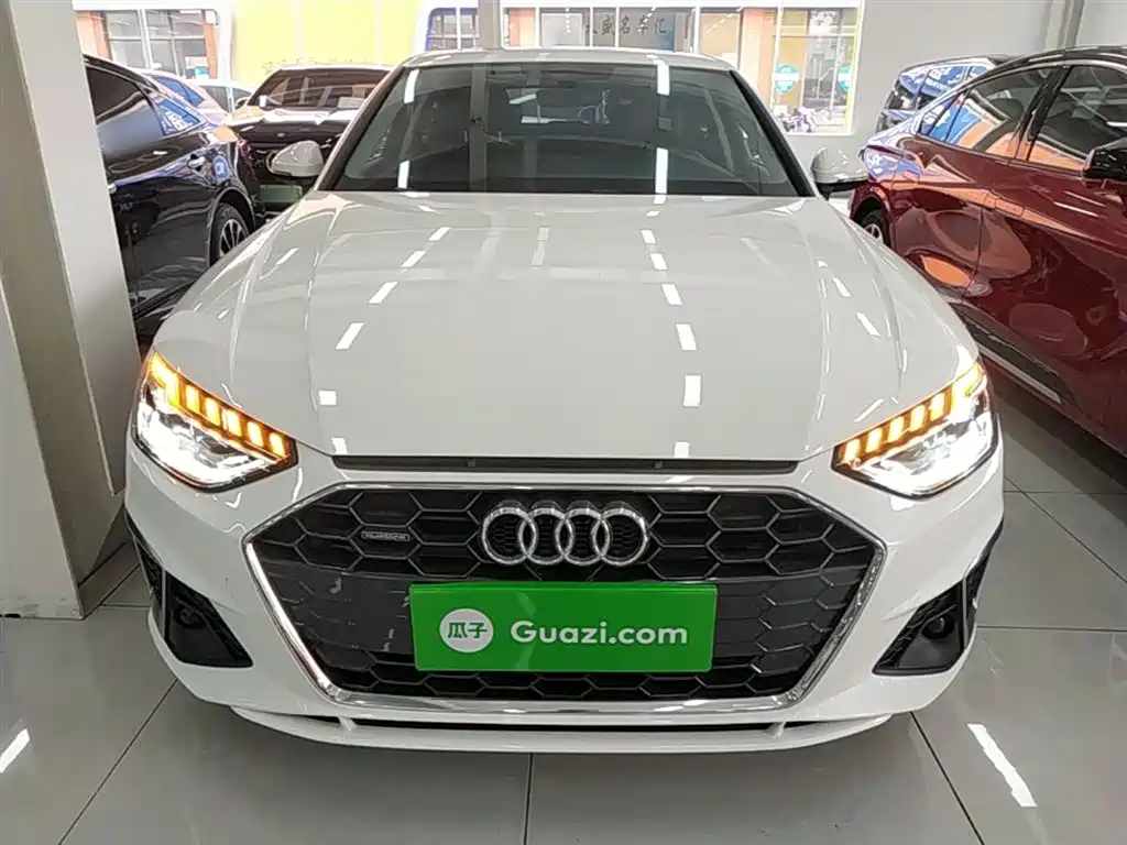 Audi A4L 2020 40 TFSI quattro Luxury Dynamic фото 3
