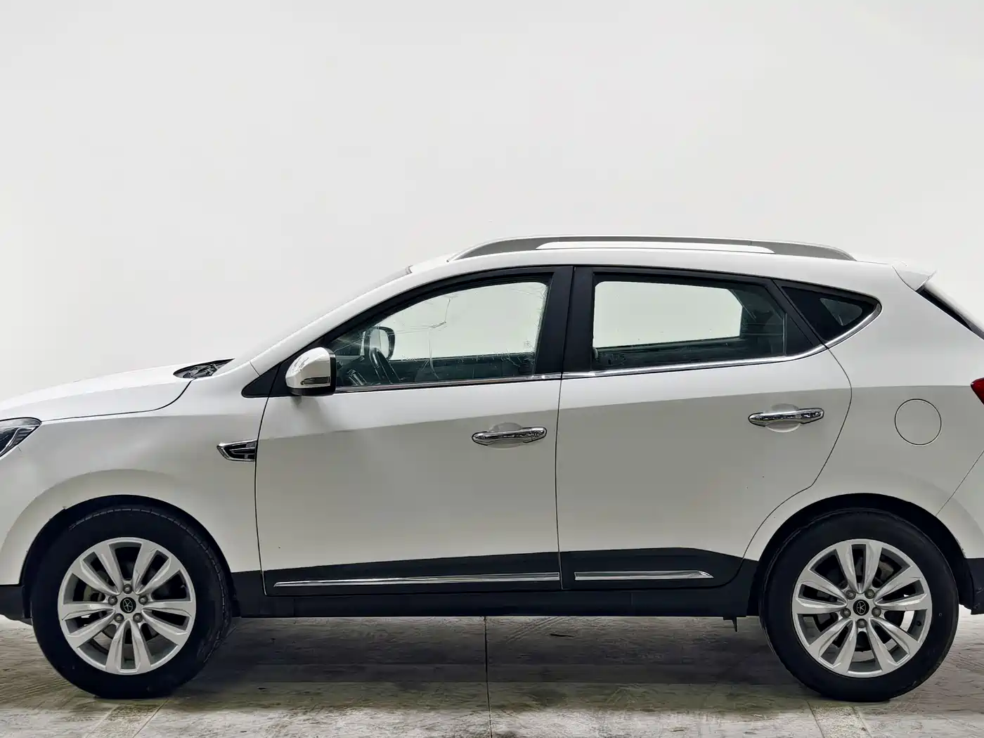 JAC Refine S5 2016 2015 1.5T Automatic Elite