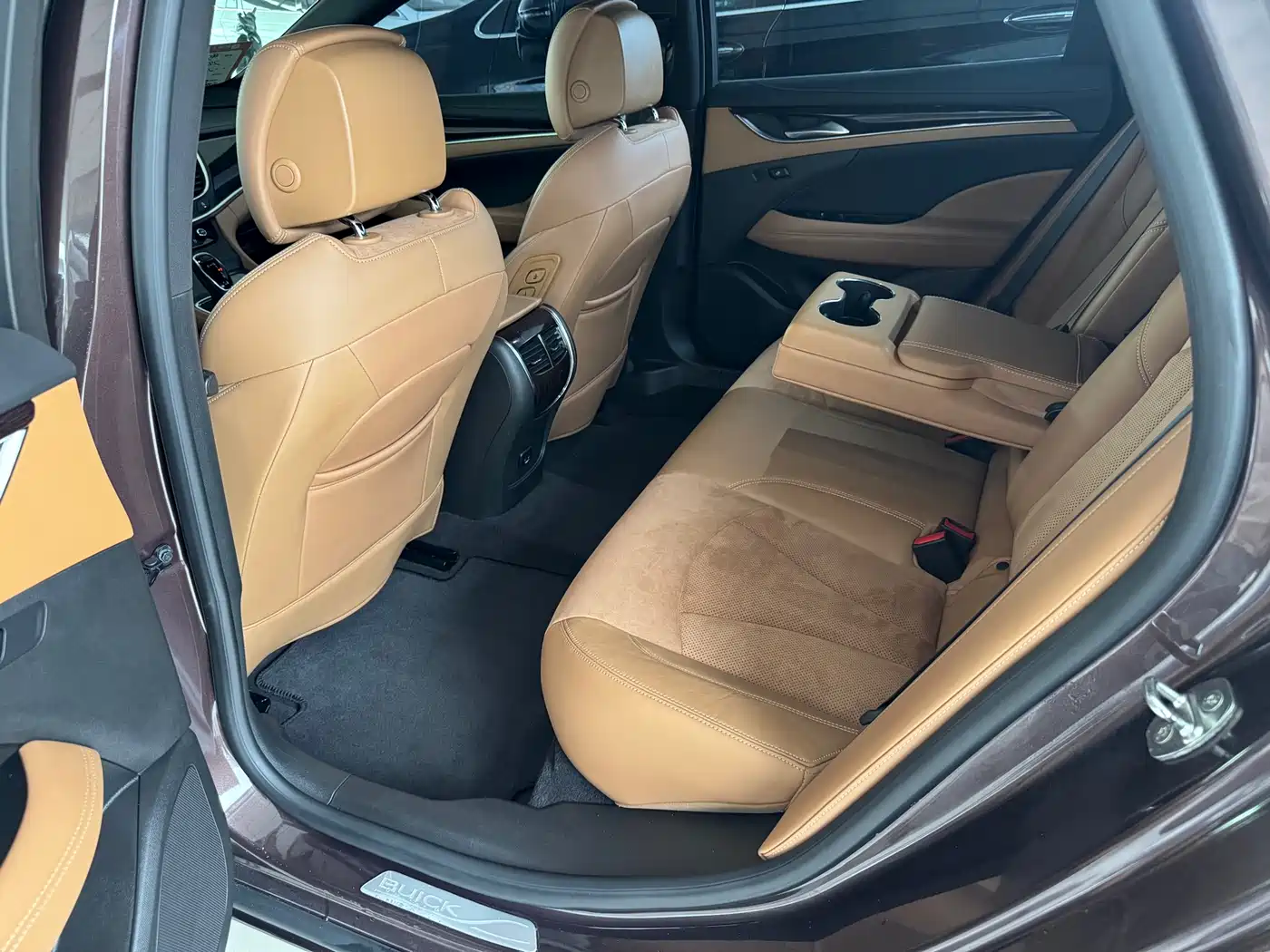 Buick LaCrosse 2016 Model 28T Luxury фото 4