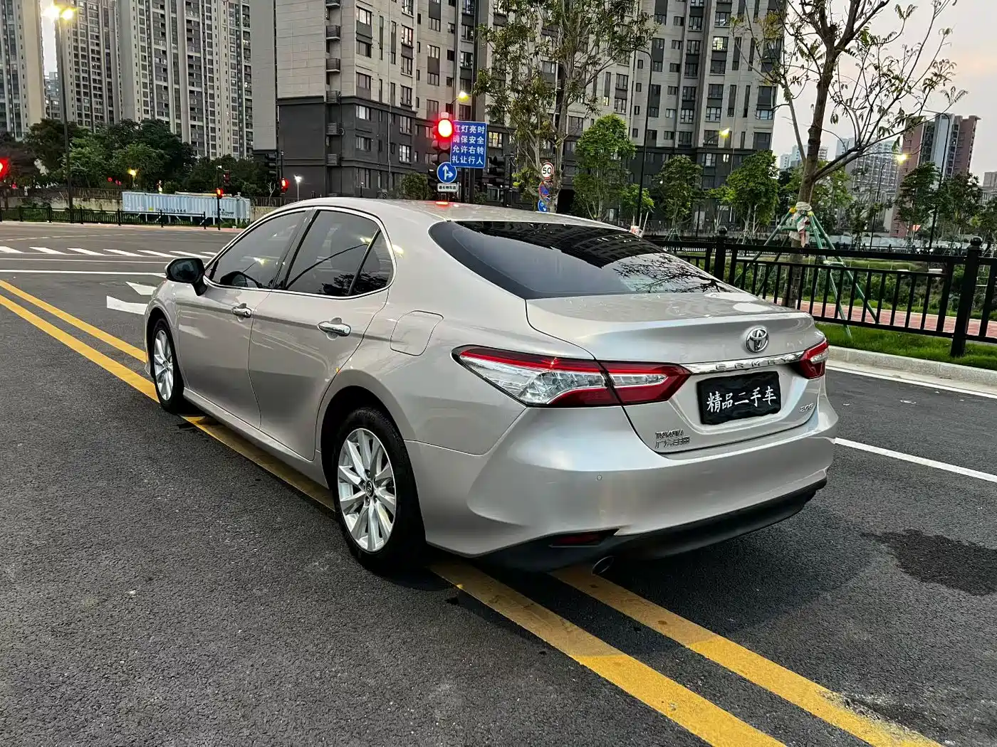 Toyota Camry 2018 2.0G Luxury Edition фото 7