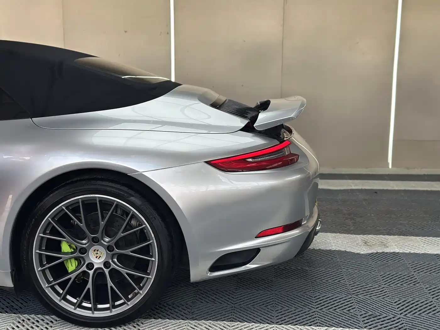 Porsche 911 2016 Carrera Cabriolet 3.0T фото 27