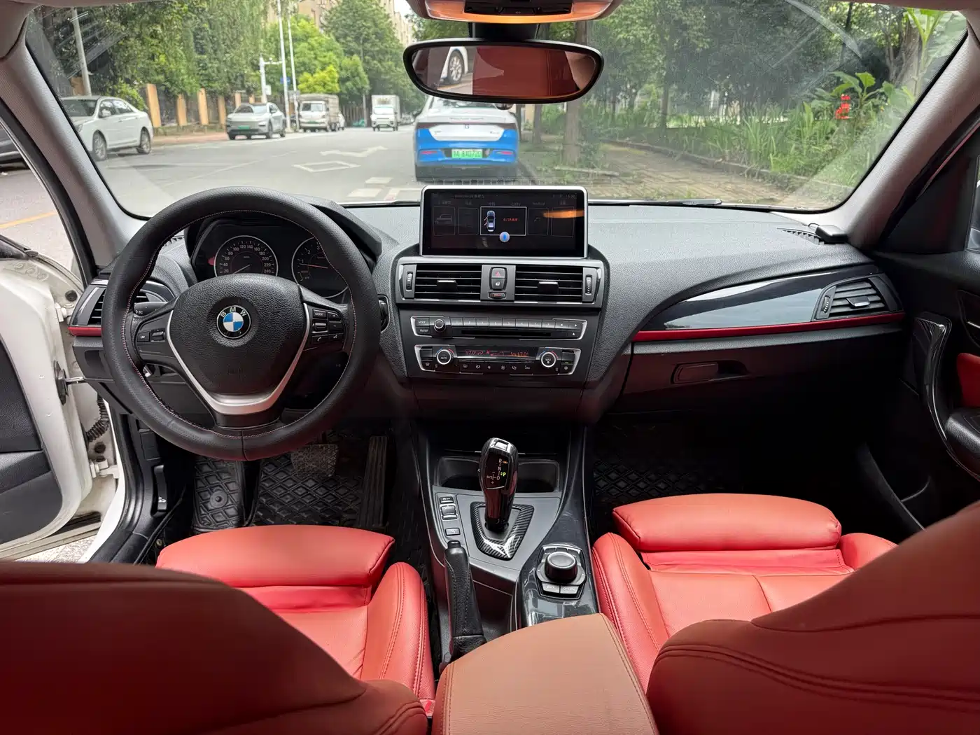 BMW 1 Series (Import) 2012 118i Sport фото 6