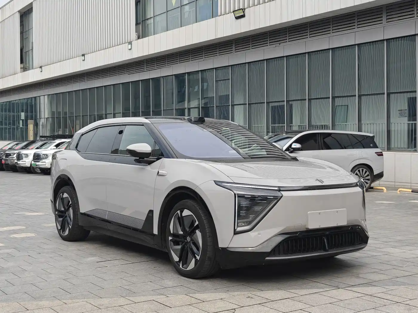 HiPhi Y 2025 2023 560km Pioneer Edition