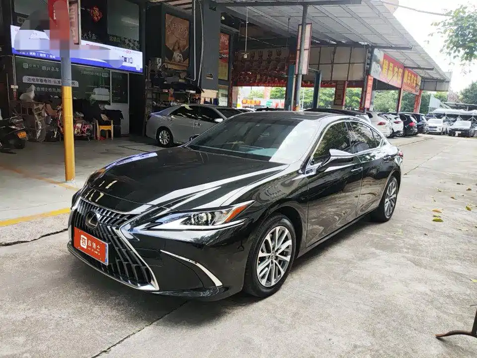 Lexus ES 2023 200 Excellence Edition