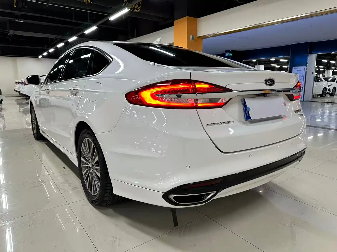 FORD MONDEO