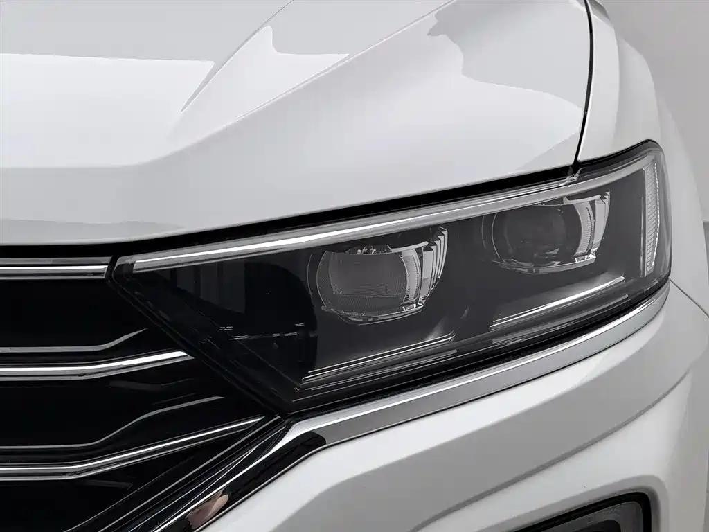 VOLKSWAGEN T ROC EXPLORING SONGS