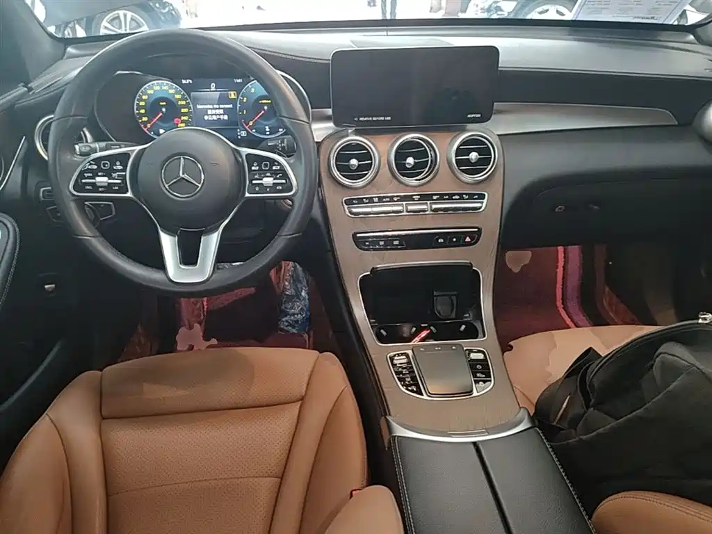 Mercedes-Benz GLC 2022 Facelift II GLC 260 L 4MATIC Luxury фото 10