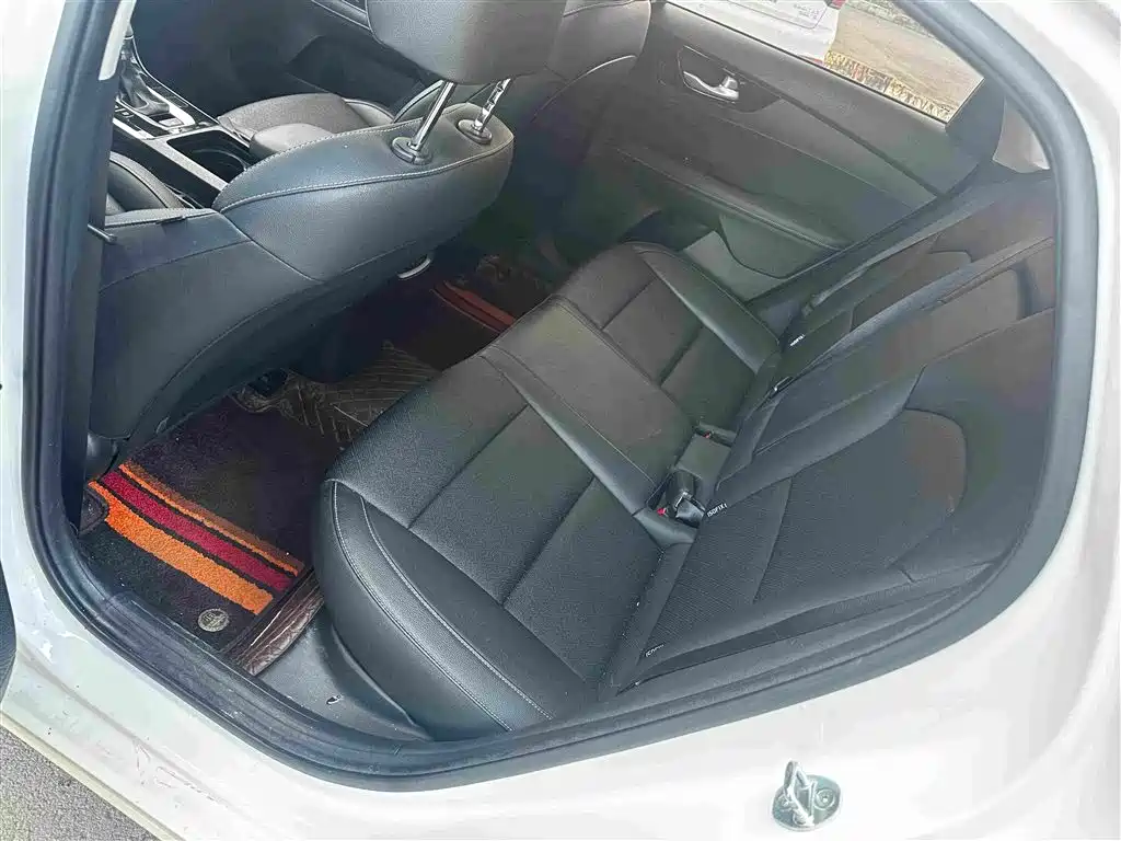 Kia K3 2023 2021 Facelift 1.5L CVT Fashion Edition