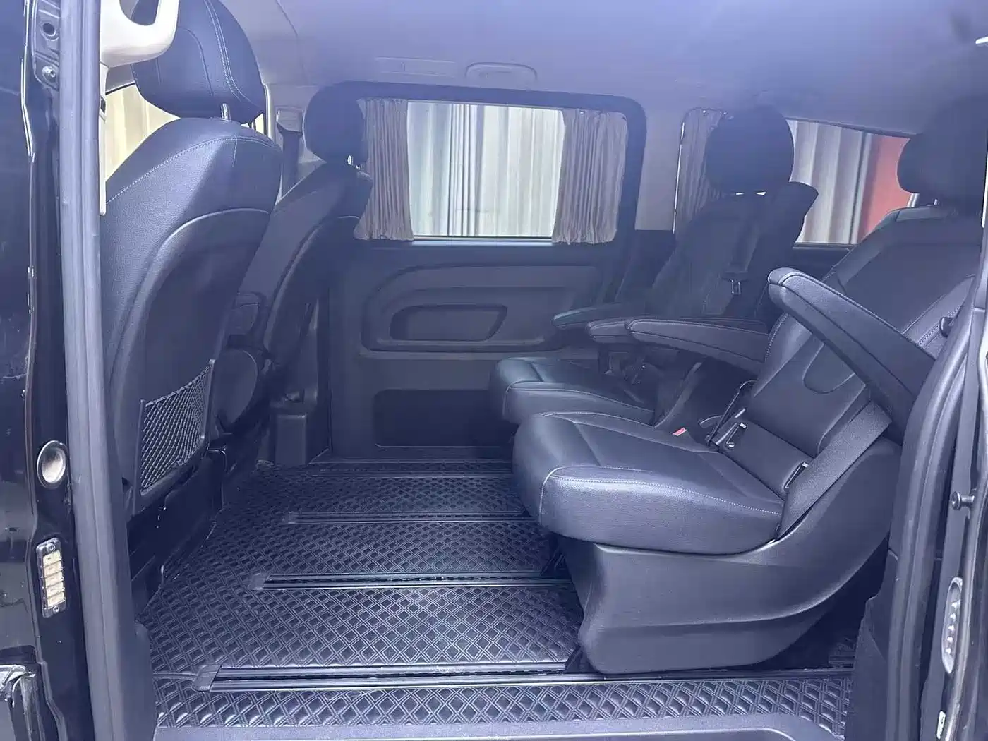 Mercedes-Benz Vito 2021 2.0T Business Edition 7-seater фото 9