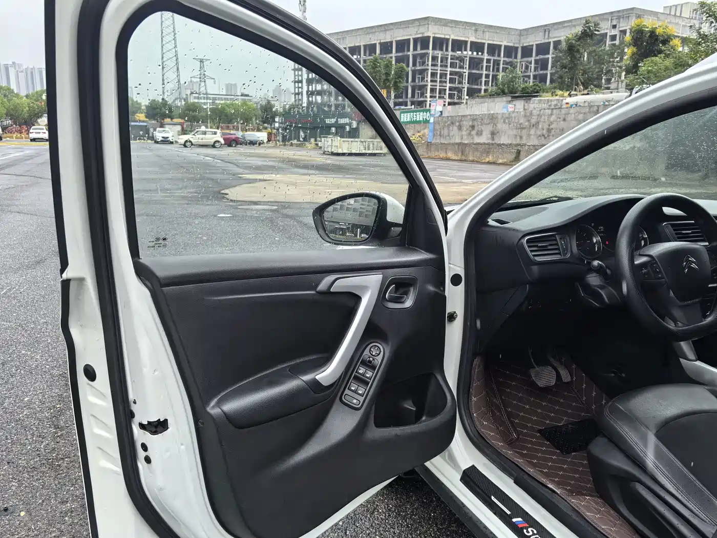 Citroën C3-XR 2016 2015 1.6THP Automatic Pioneer