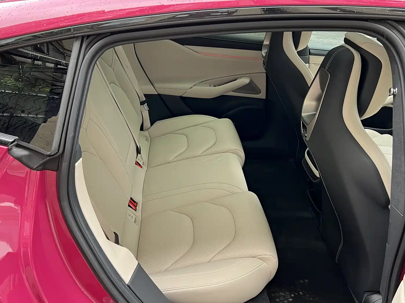 XIAOMI CAR XIAOMI SU7