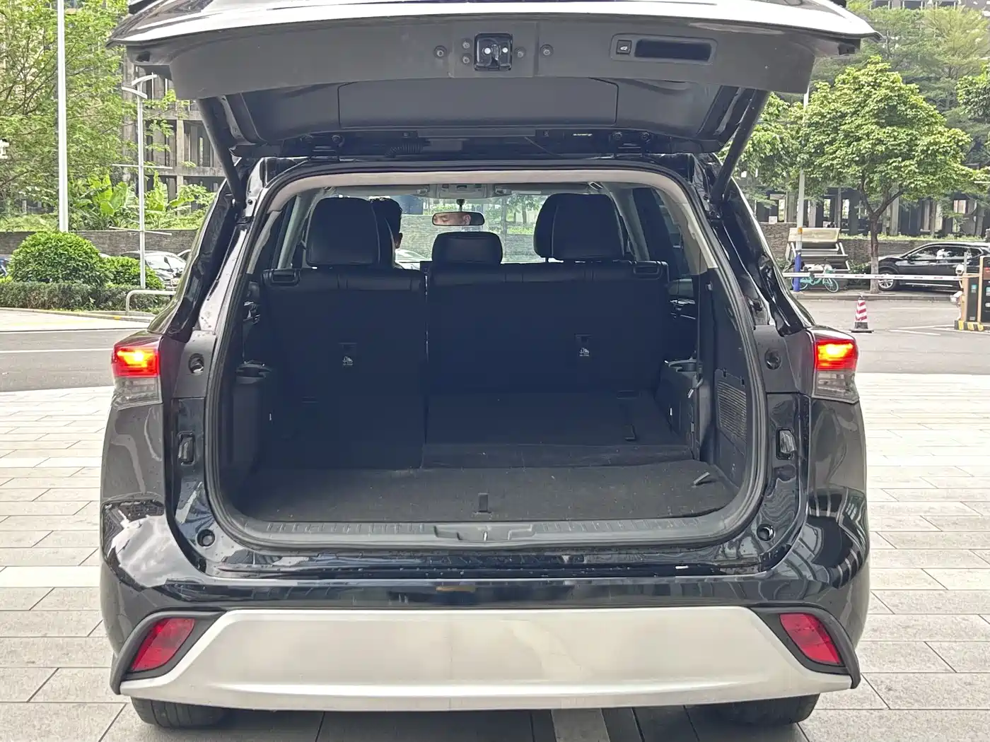 Toyota Highlander 2024 2.5L Smart Hybrid 4WD Elite 7-seater фото 21