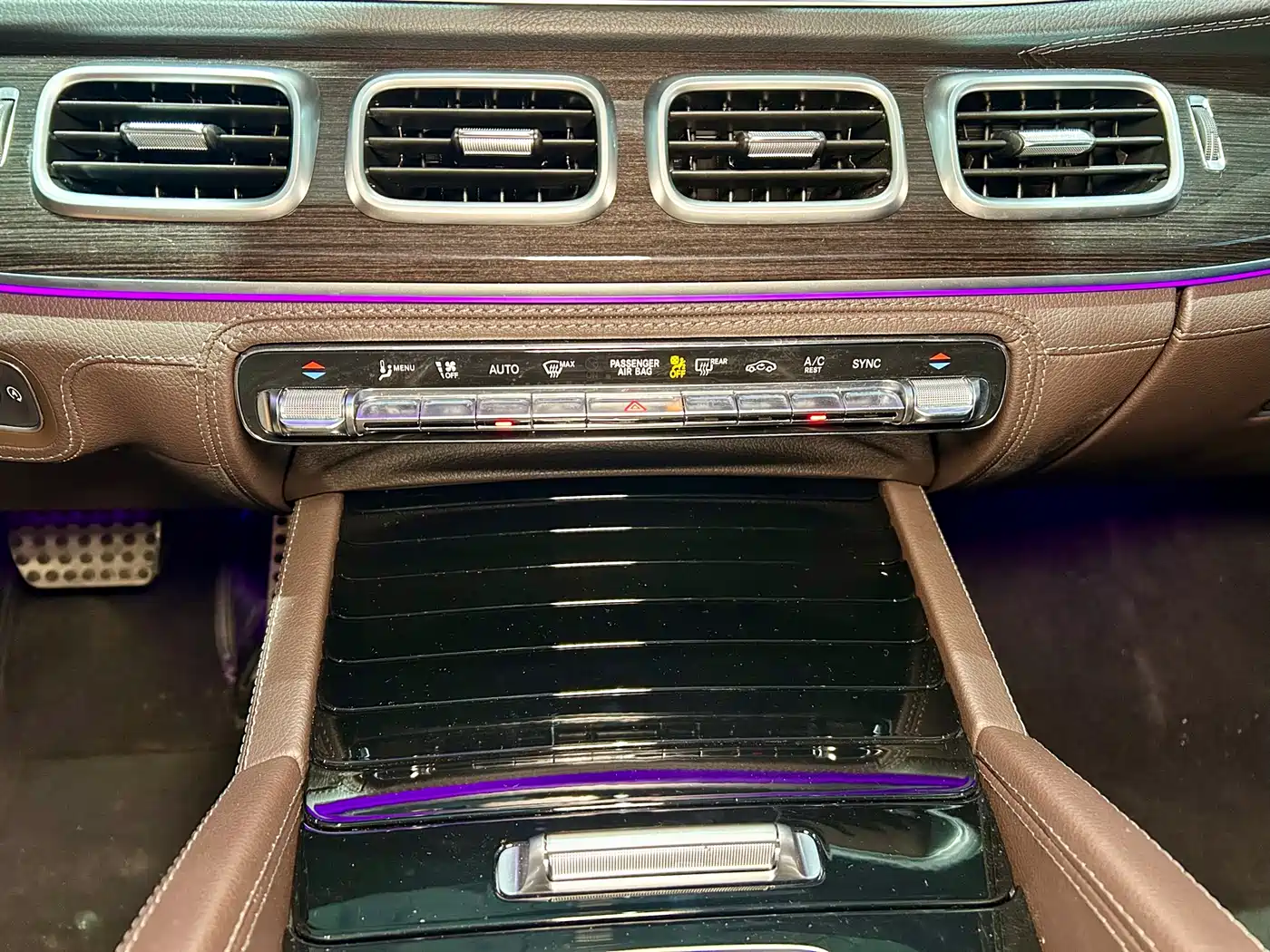 Mercedes-Benz GLS 2023 GLS 450 4MATIC Fashion Edition фото 18