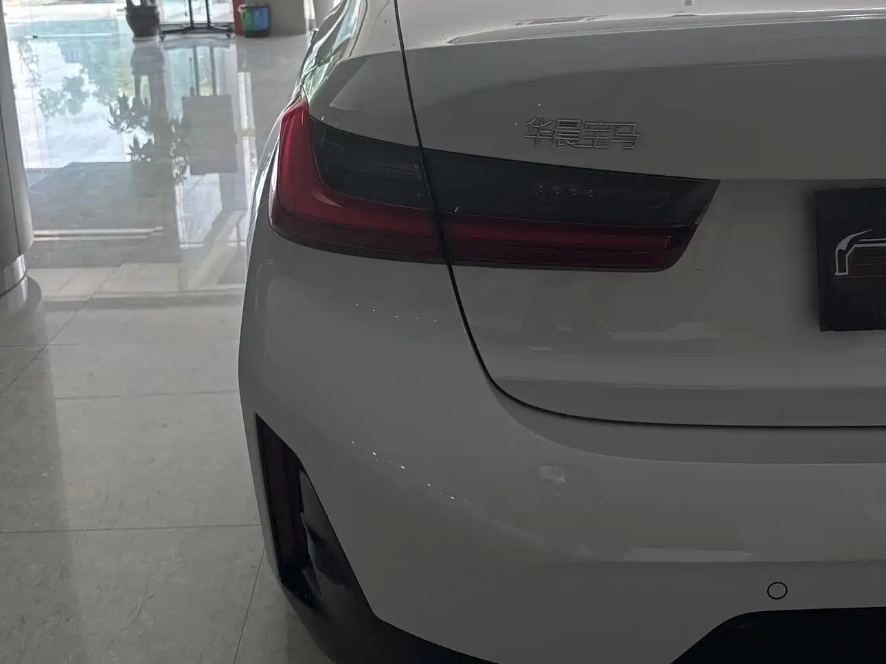 BMW 3 Series 2024 325i M Sport Package фото 5