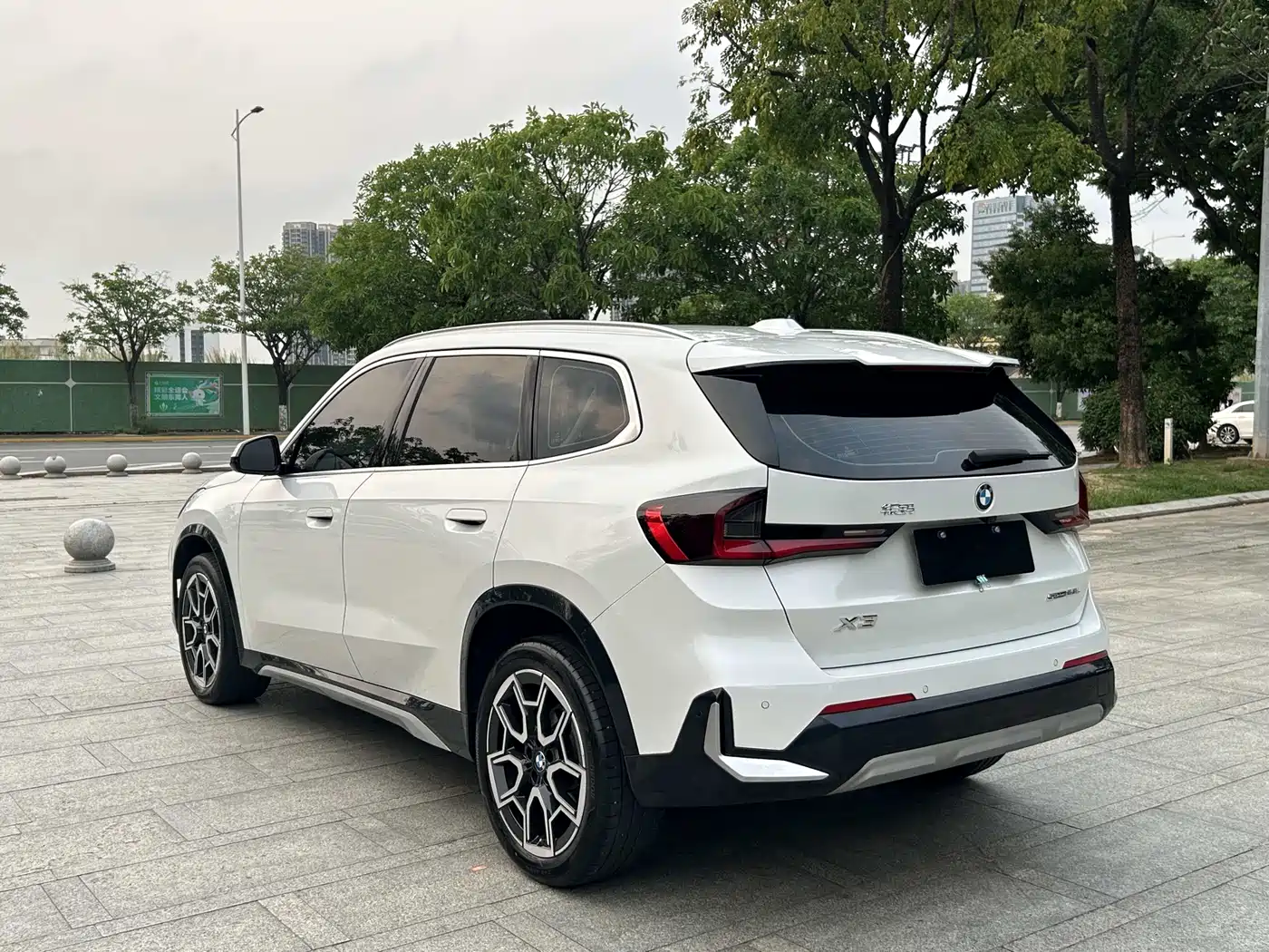 BMW X1 2024 sDrive25Li X Design Package фото 16