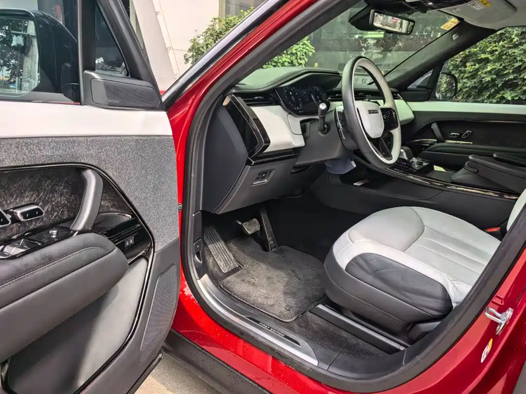2024 Land Rover Range Rover Sport PHEV