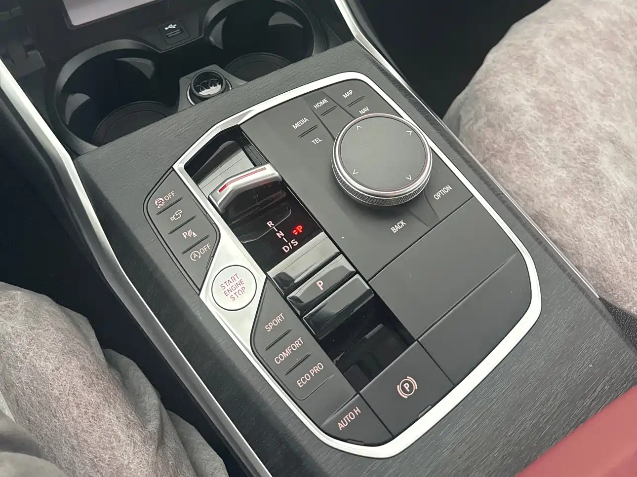 BMW 3 Series 2024 325i M Sport Package фото 13
