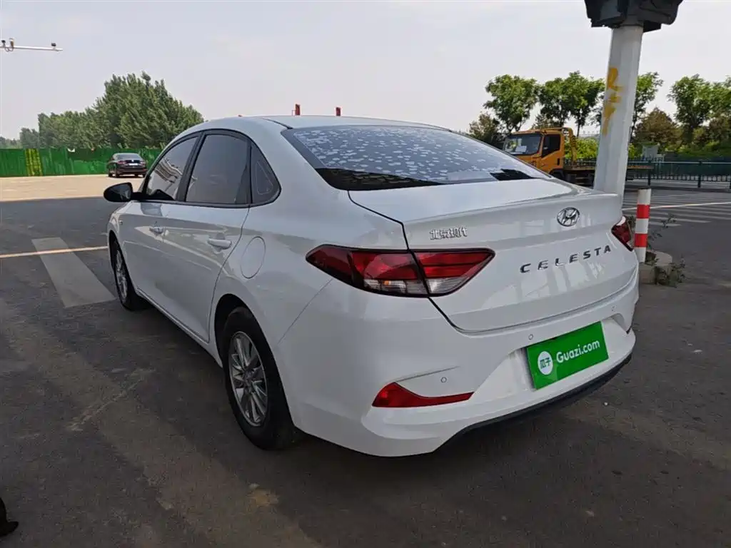 Hyundai Elantra 2018 1.6L Automatic Pleasing Edition GL China VI фото 5