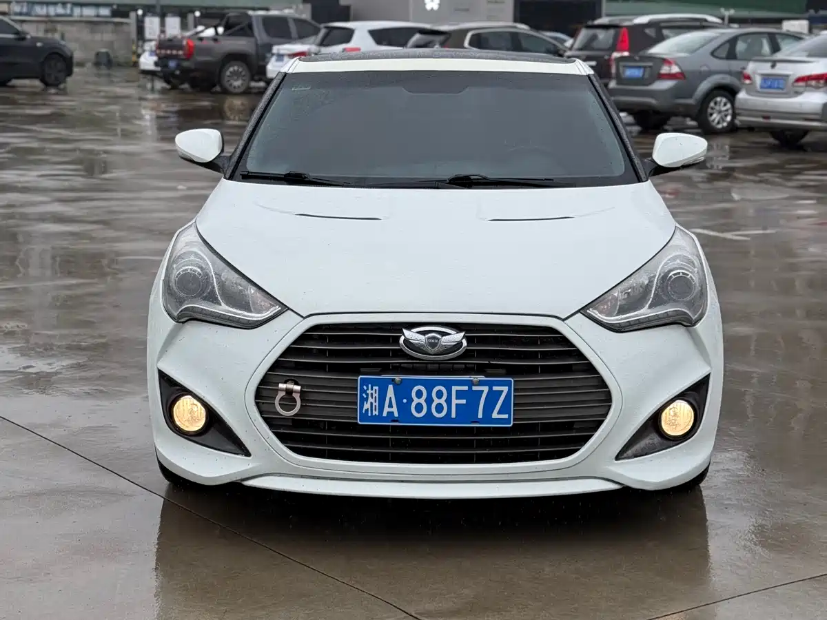 Hyundai Veloster 2012 1.6T Automatic Premium фото 2