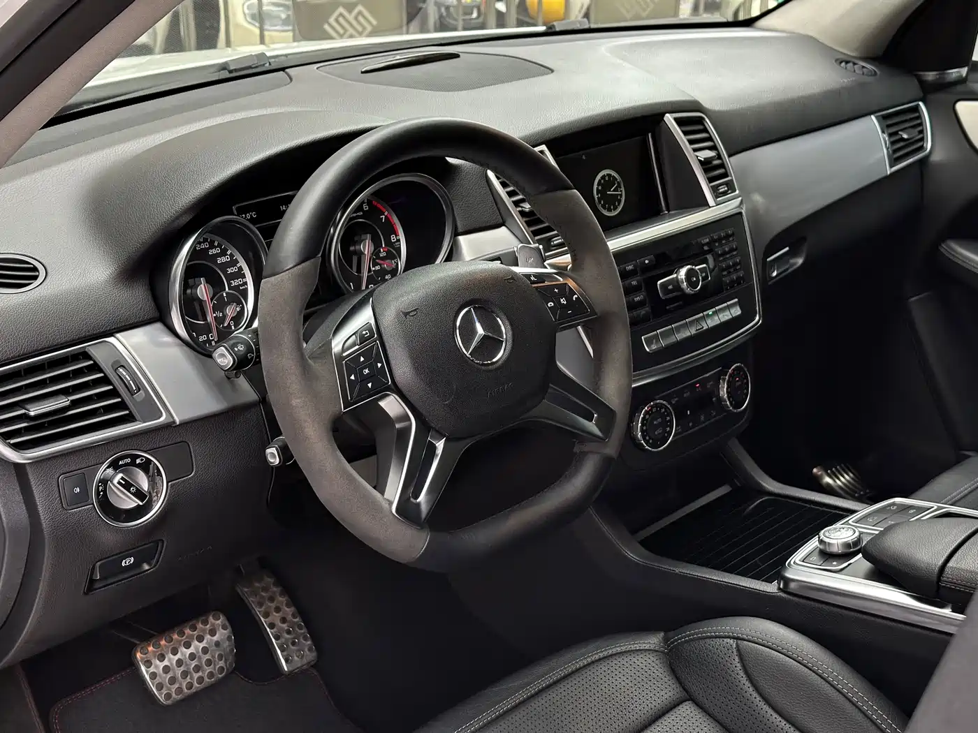 Mercedes-Benz M-Class AMG 2015 AMG ML 63 фото 5