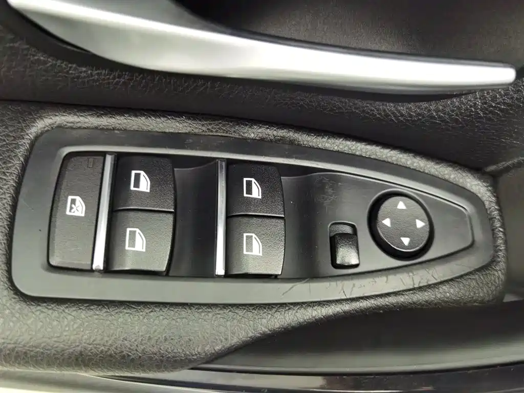 BMW 3 Series 2016 320Li Progressive фото 9
