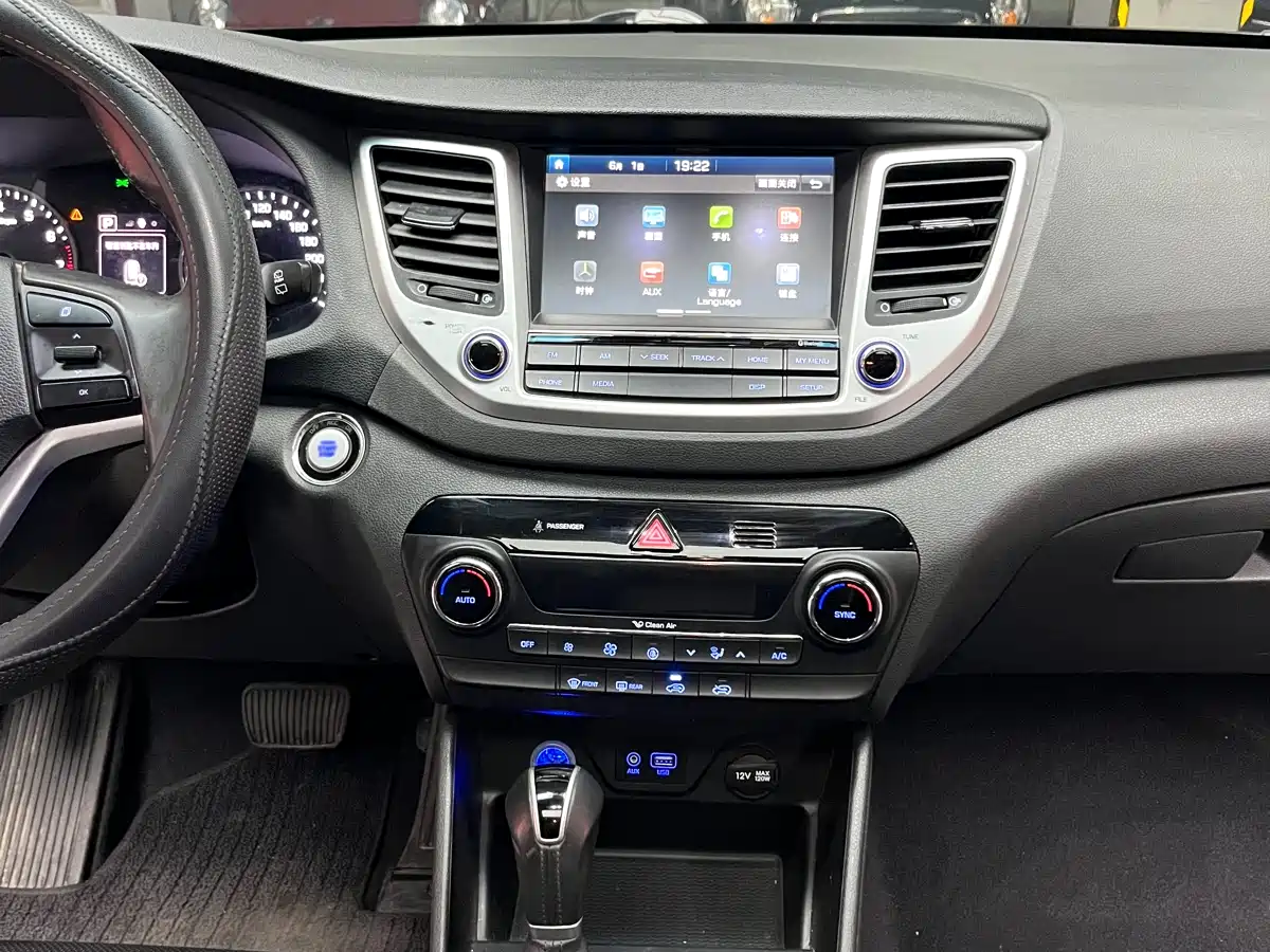 Hyundai Tucson 2015 1.6T Dual Clutch 2WD Smart фото 26