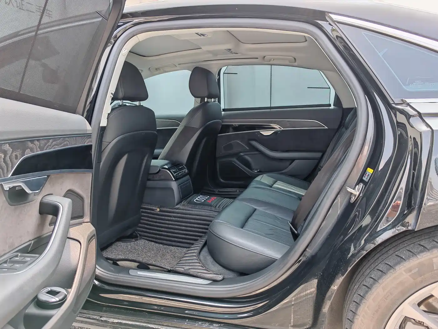 Audi A8 2018 A8L 55 TFSI quattro Launch Elite фото 13