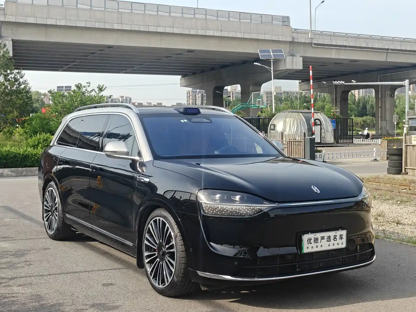 AITO Wenjie AITO M9 2024 Range Extender Ultra 52kWh 6-seater фото 3