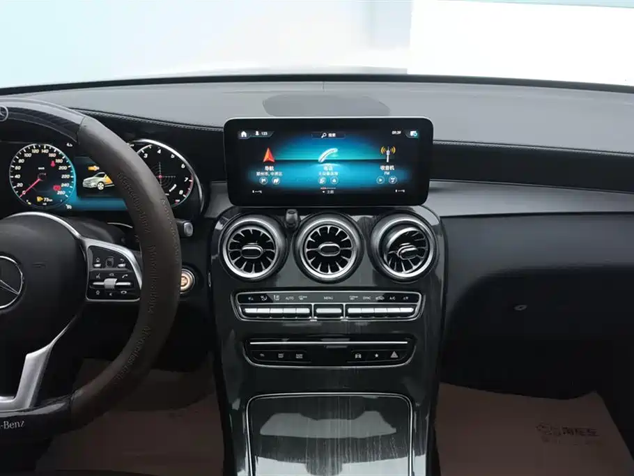 Mercedes-Benz GLC 2022 Facelift III GLC 260 L 4MATIC Dynamic фото 13