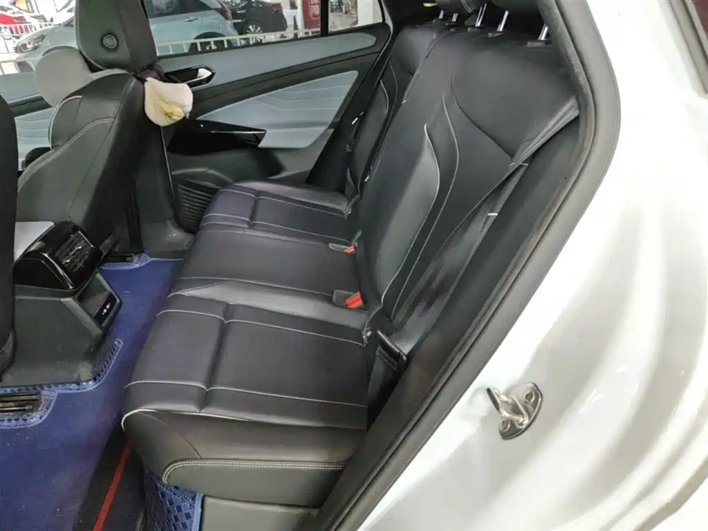 Volkswagen ID.4 X 2023 Pure Smart Edition фото 17