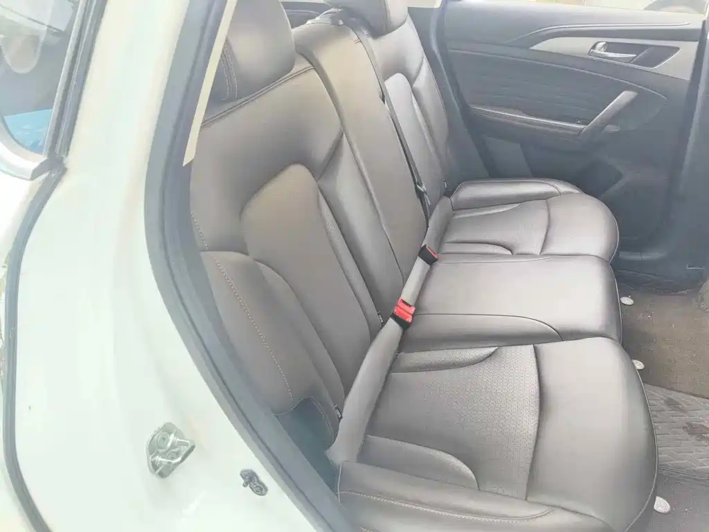 Changan CS35 PLUS 2019 2018 1.6L Automatic Cool Connect China V