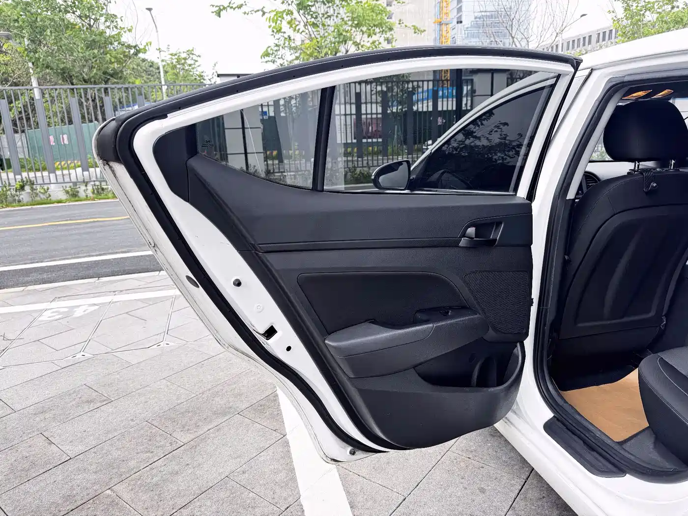 Hyundai Elantra 2018 1.4T DCT Dynamic·Vitality Model фото 22