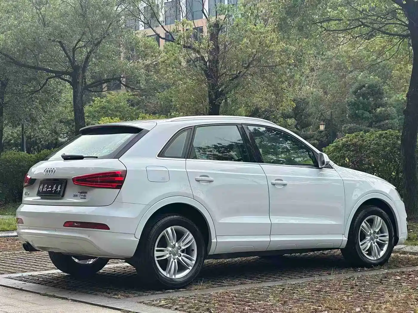 Audi Q3 2015 35 TFSI quattro Technology фото 13