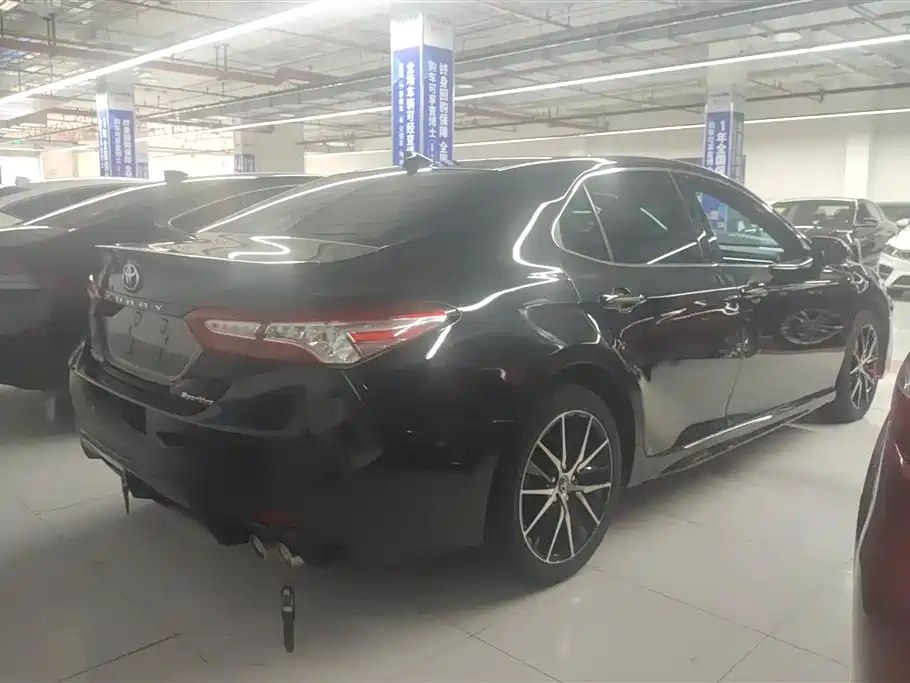Toyota Camry 2021 2.0S Sporty Edition фото 3