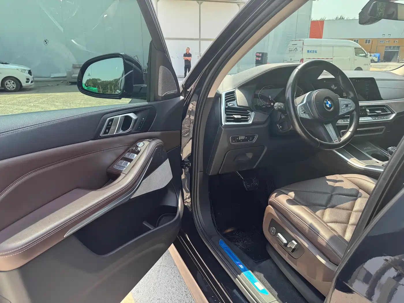 BMW X5 2022 xDrive 30Li Premium M Sport Package фото 17