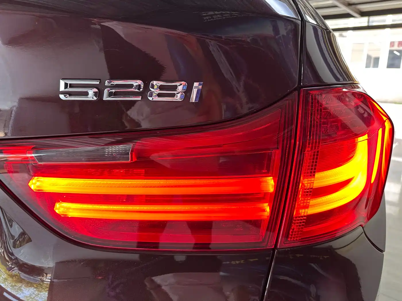 BMW 5 Series GT 2014 528i Leading фото 16