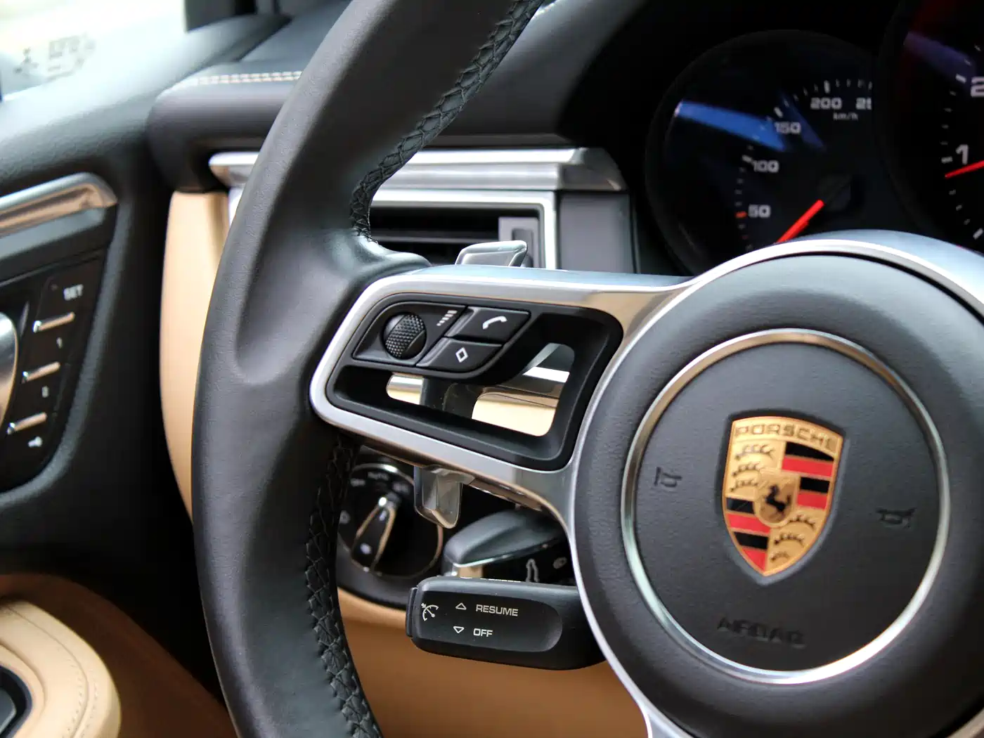 Porsche Macan 2017 Macan 2.0T фото 9